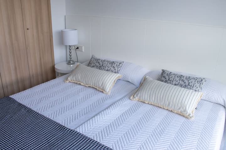 غرفة النوم 2