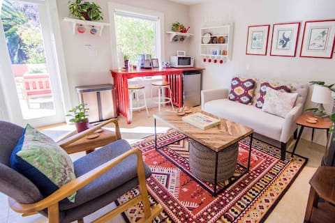 Top Airbnb: Beautiful Garden Suite by the Ocean in Outer Richmond
