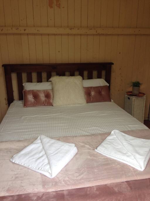 Queen bedroom