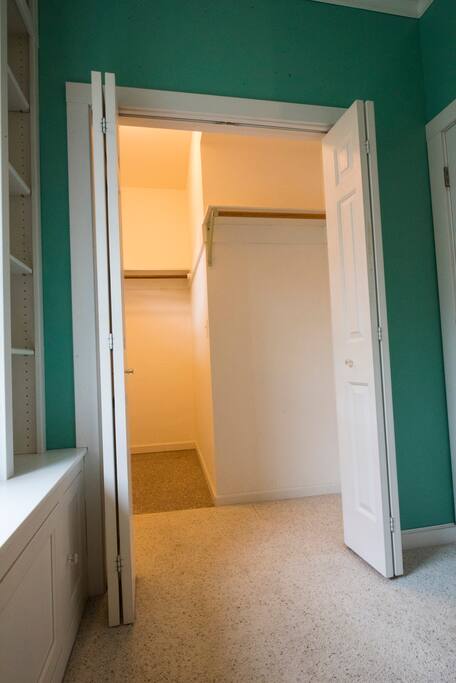 Walk-in closet