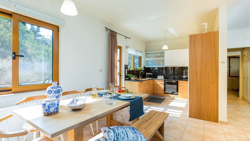 Villa Staride, heated pool, sea view, family, cozy gallery image 4