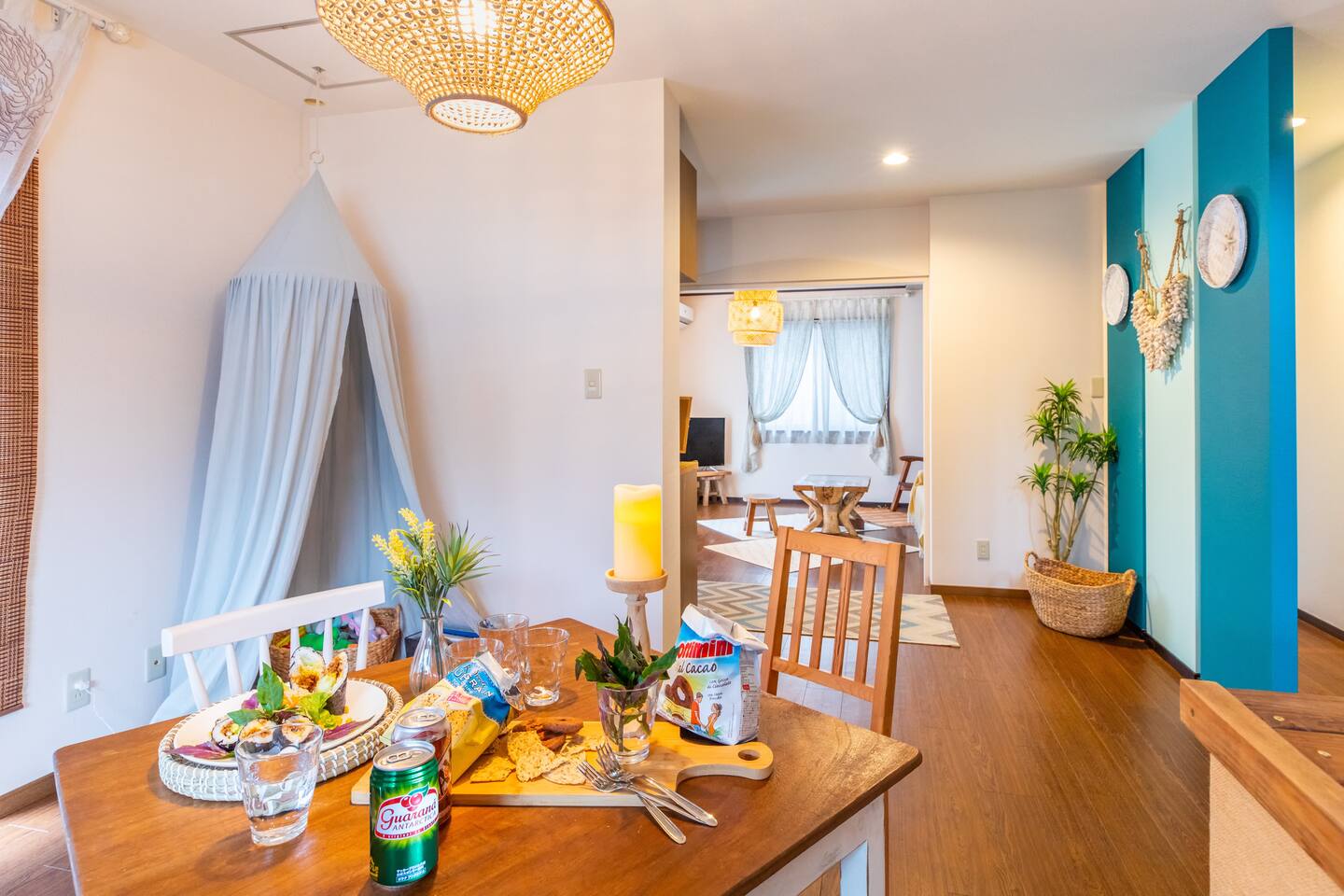 1 MIN WALK TO SEA & FISH PORT! VIVID FAMILY STAY!