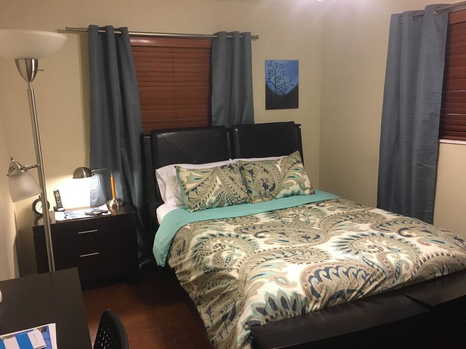 Queen Bedroom