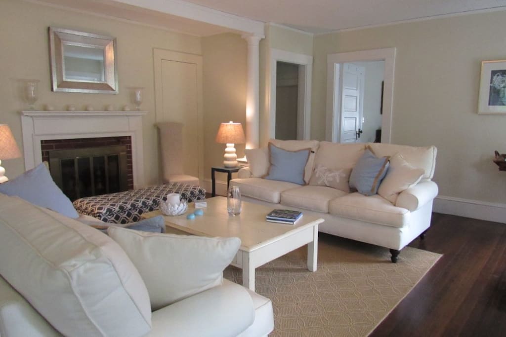 Nicely decorated living room