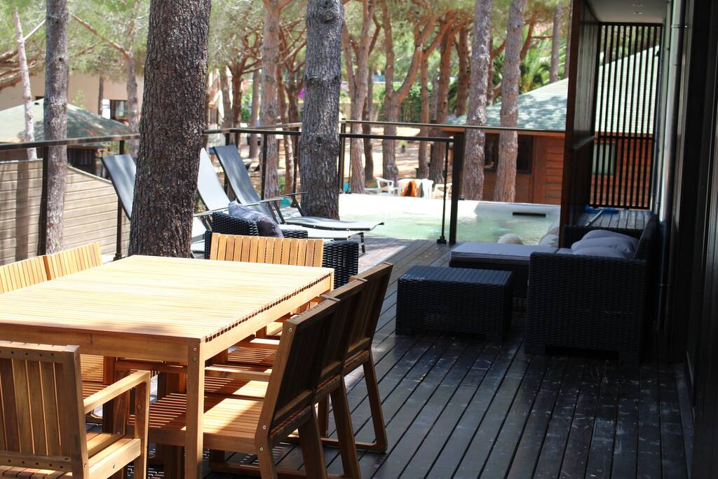 Terrasse 100 m2 avec jaccuzzi