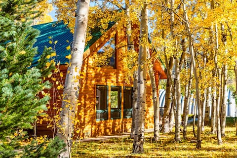 Private & Lux Gore Pass Adventure Cabin W/ Hot Tub