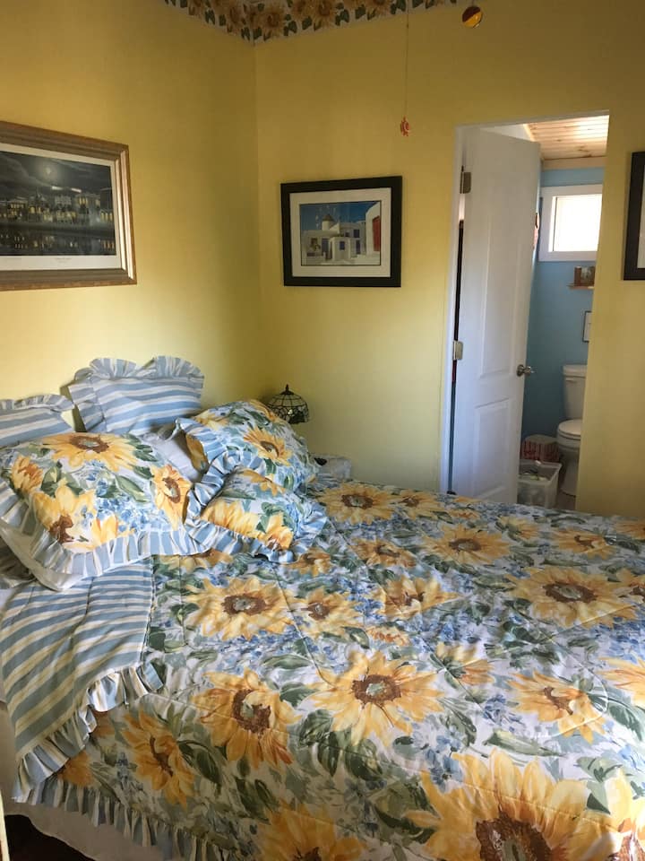 Dormitorio principal con baño privado! 