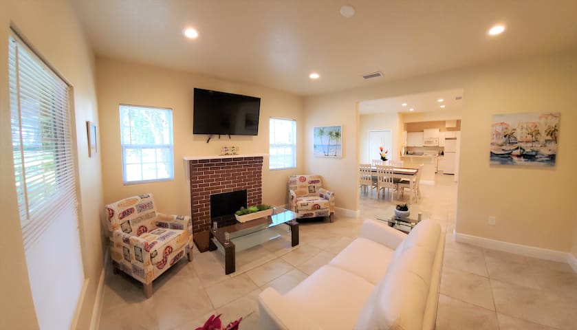 Airbnb Apopka Vacation Rentals Places To Stay Florida