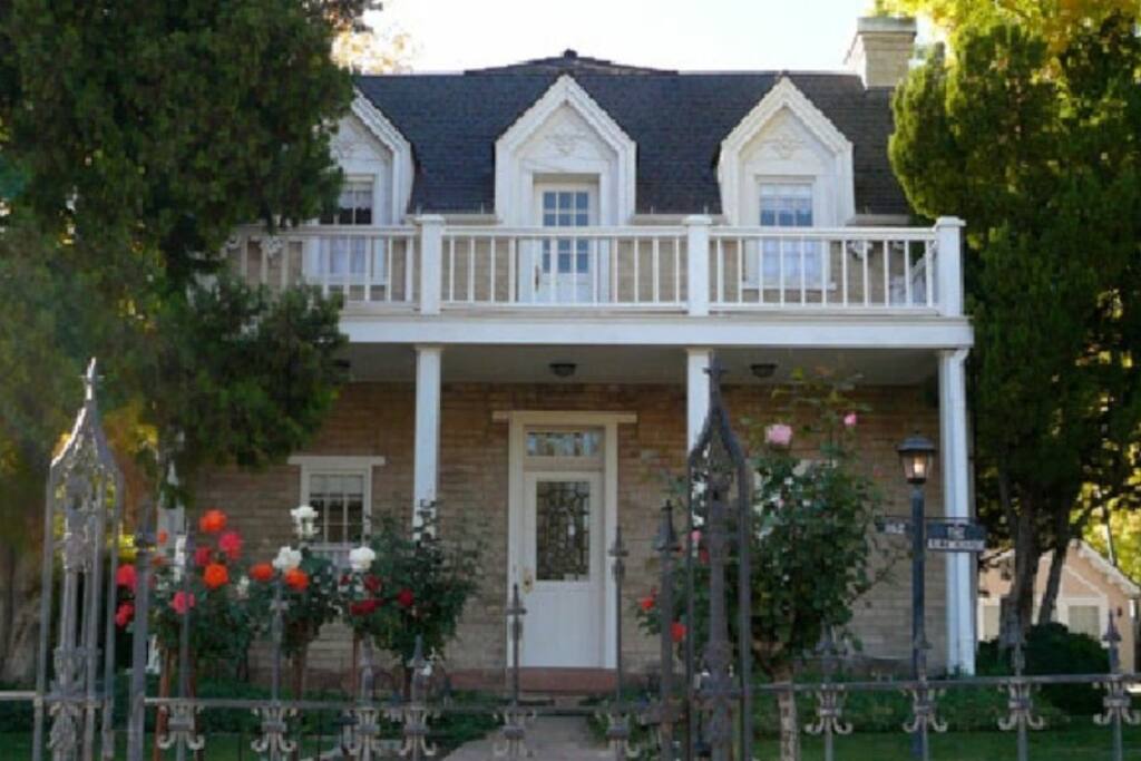 Front view of home