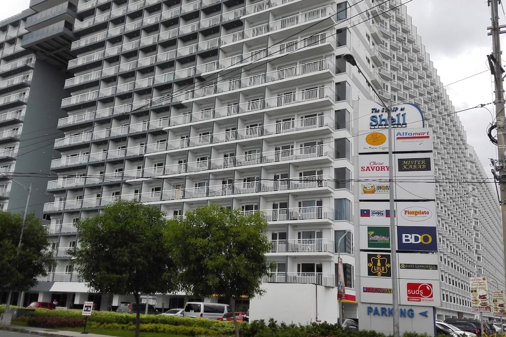 Shell Residences
Mall of Asia
Pasay
Philippines