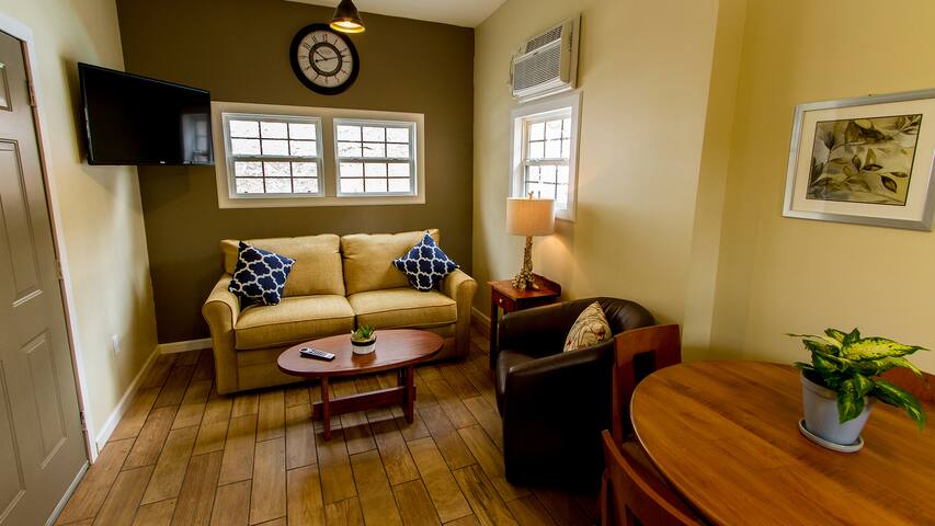 Laurel Cabin W Private Hot Tub Cabins For Rent In Oak Hill