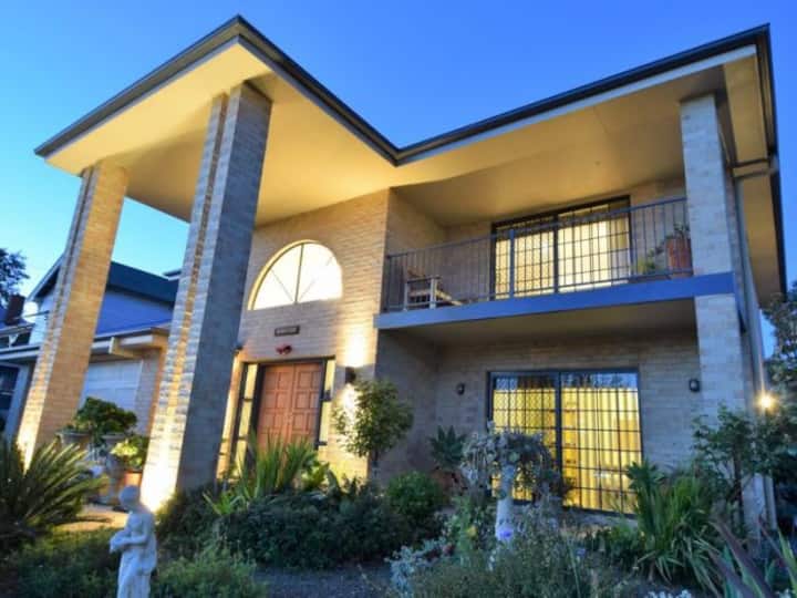 Grenfell Holiday Rentals & Homes New South Wales, Australia Airbnb