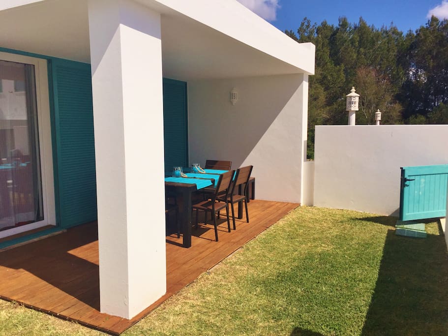 Private Deck and garden