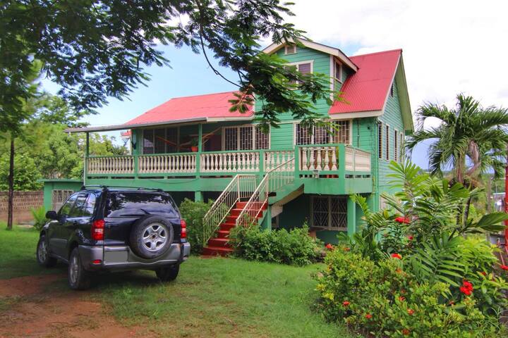 Country Hill View Loft