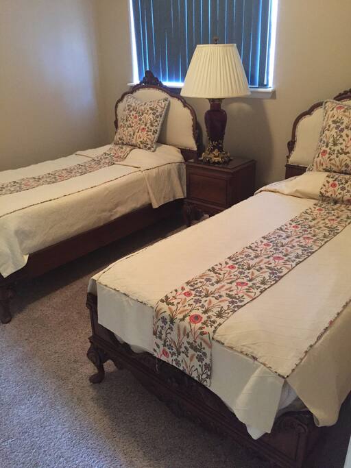 2 twins add $20 if this room used