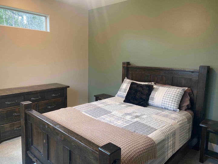 Основен етаж Спалня тип Куин #2 с вана