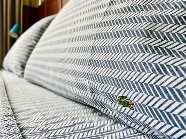 الفراش الموقع