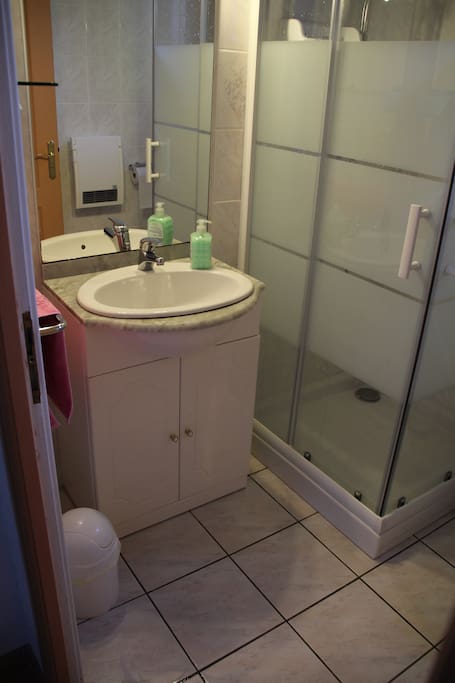 Salle d'eau Privative à l'usage exclusif de mes hôtes