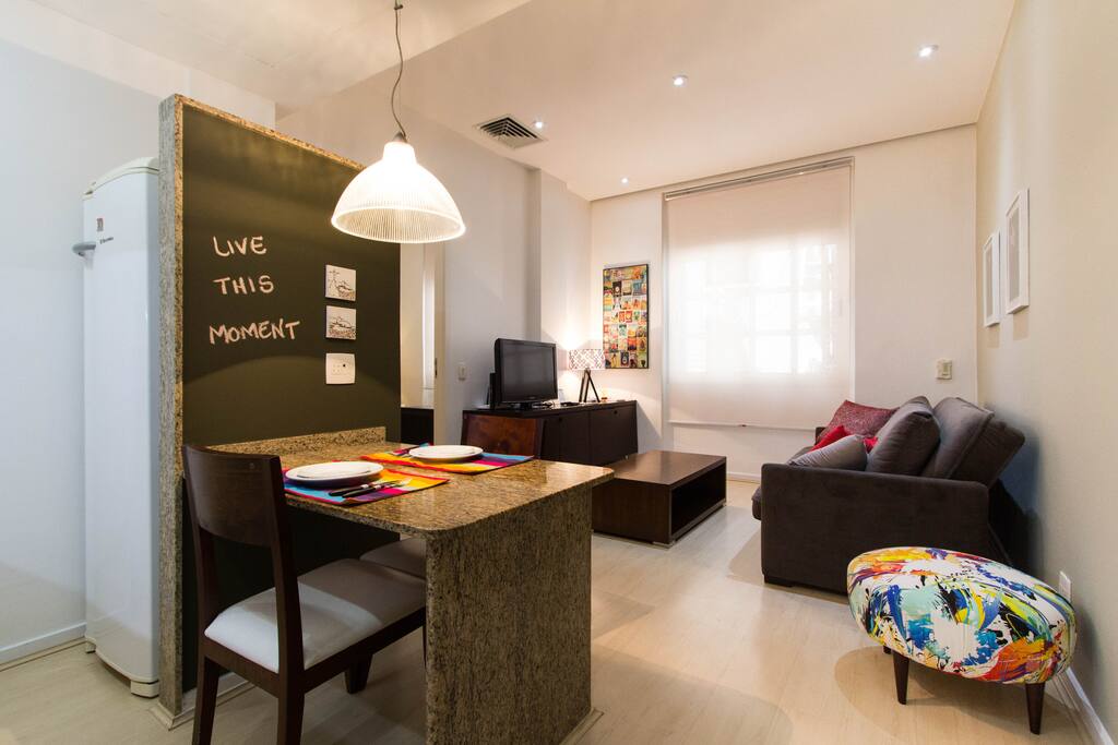 Sala com cozinha integrada