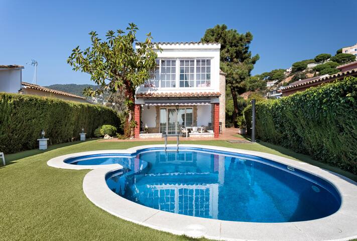 Villa Bona Vista Cala Canyelles gallery image 3