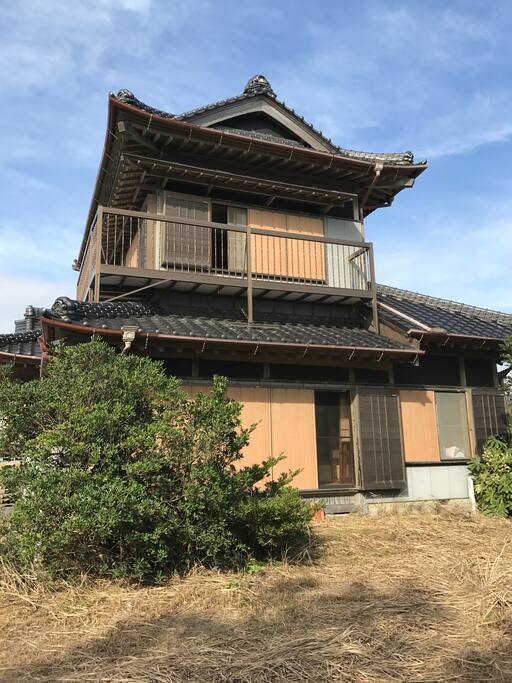 化粧造の二階建て