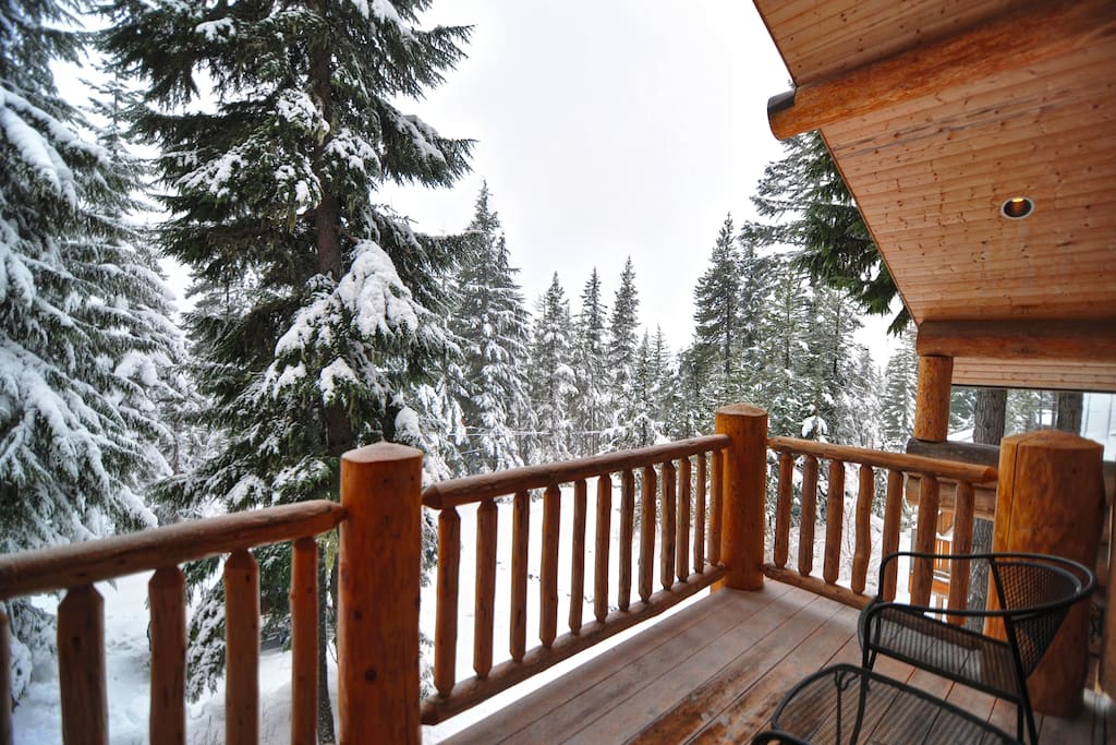 Chalet Chocolat-Balcony