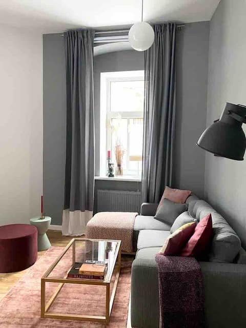 Popular Airbnb listing: Charming apartment near Naschmarkt in Margareten