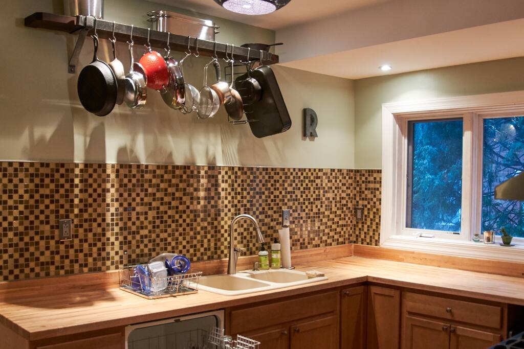 Fully equipped custom kitchen