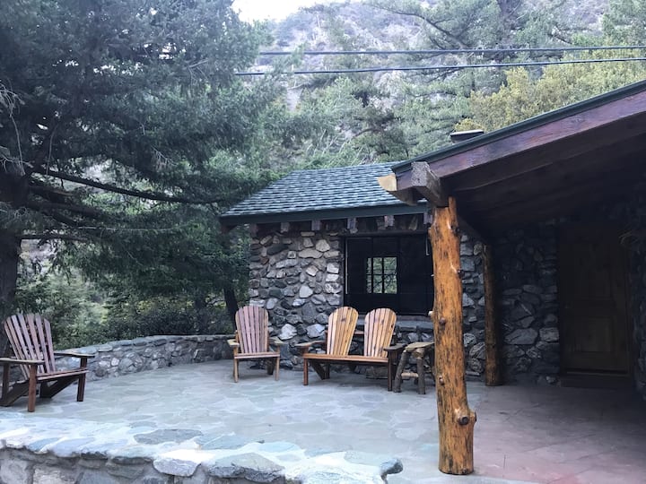 Snowcrest, Mt. Baldy Cabin 18 San Fransisco Cabins for Rent in Mount
