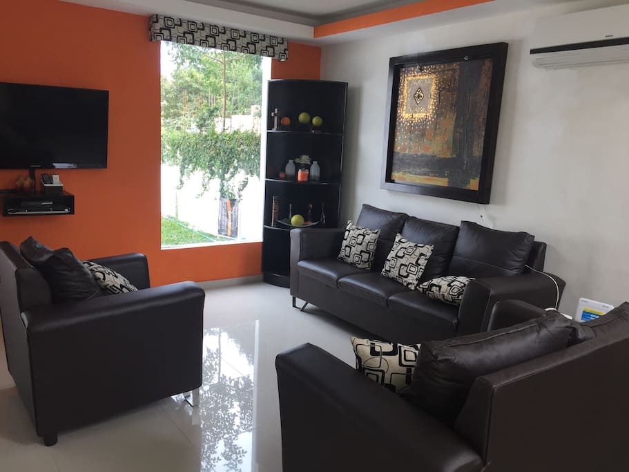 Sala.
Living room.