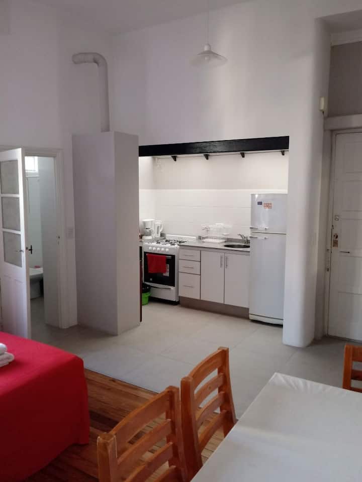 Kitnet mobiliado em Monserrat