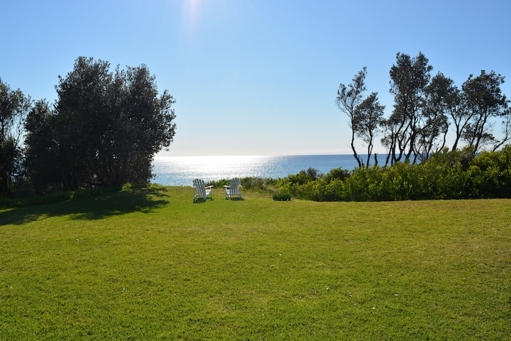 Sandcastle Culburra Beach - Luxury Beachfront Home