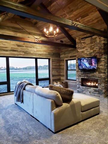 Countryside Luxury Home close to the St. Croix gallery image 2