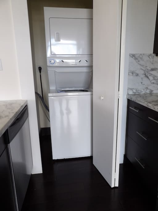 Washer/dryer in each apartment