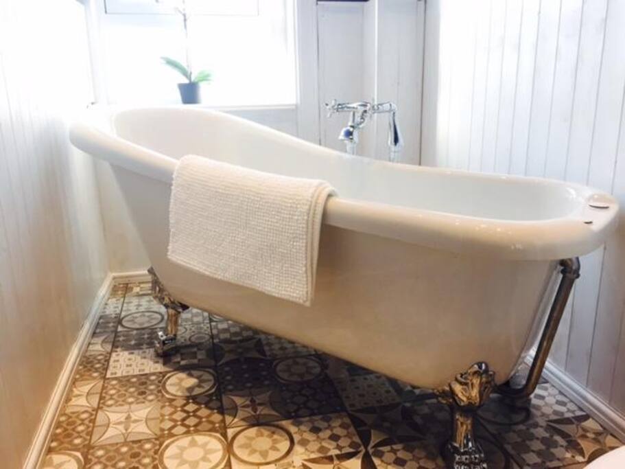Free Standing Bath