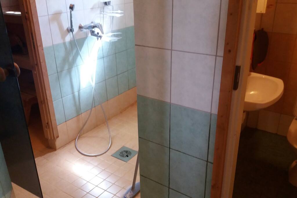 Huoneistossa myös sauna