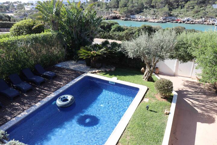 Villa by beach. AMAZING LOCATION. Free Kayak,Bikes gallery image 5