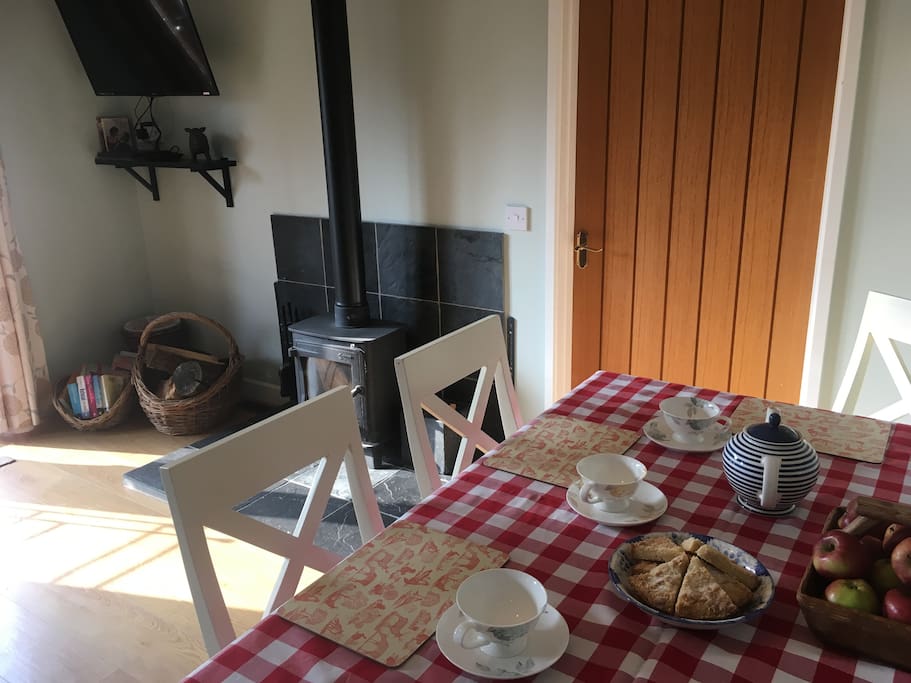 Oak doors and floors throughout.