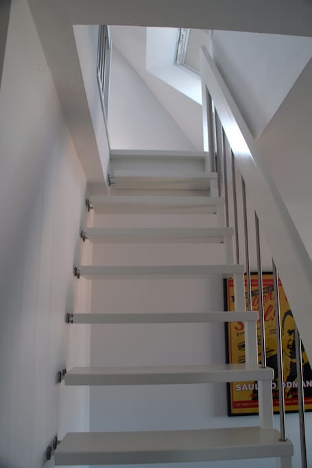stairs to private room (complete own floor)