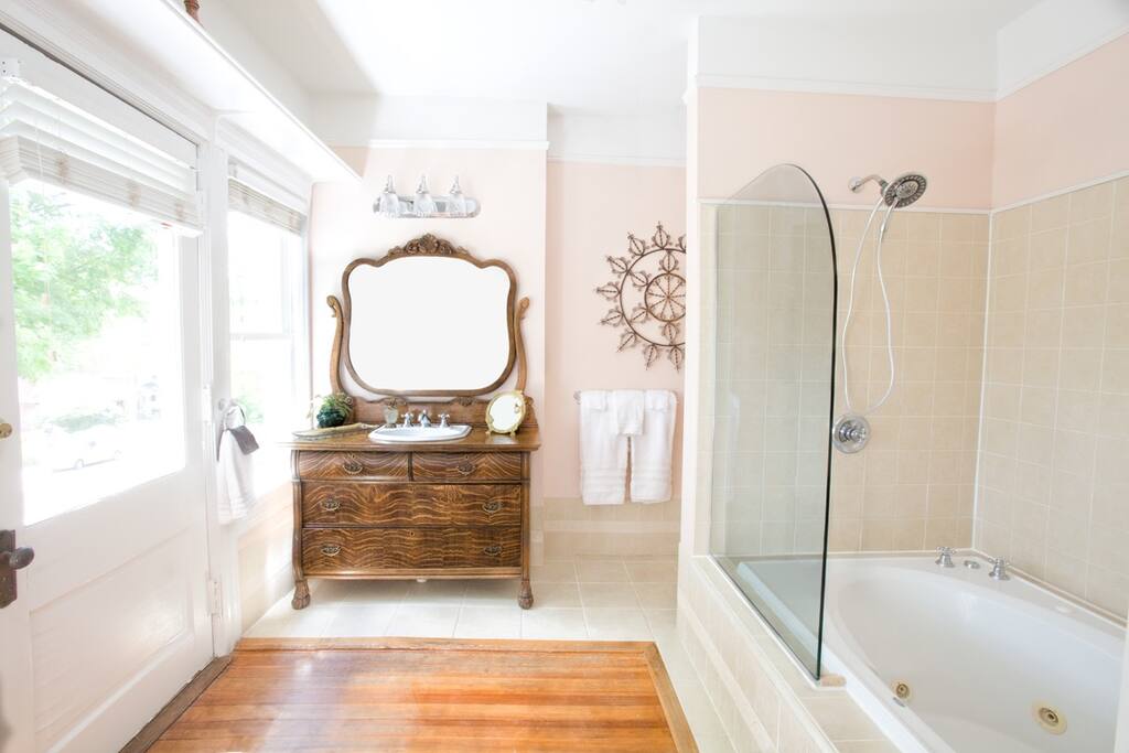 5ba768cd e36e 43b2 a533 e178afbf6dba