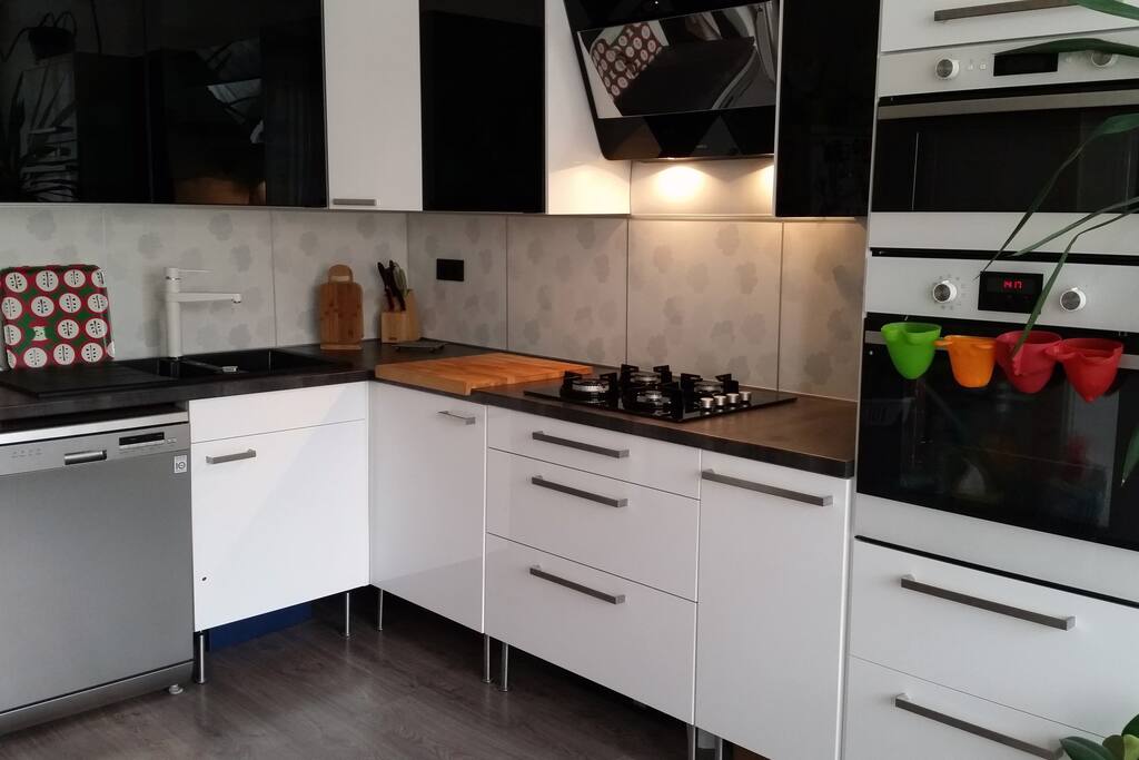 Kuchyň s jídelnou / Kitchen with dining room