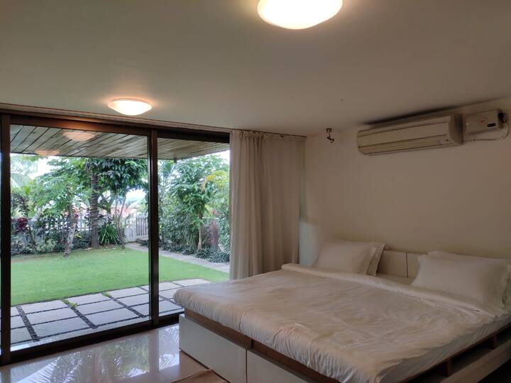 Bedroom 1 image 4