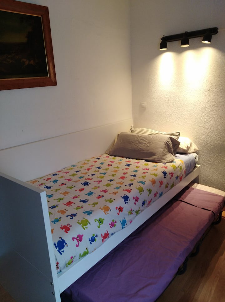 Chambre double, deux lits simples. 