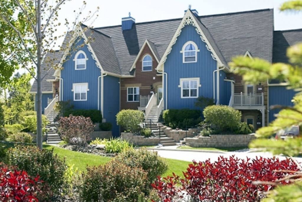 URBANdeer Townhouse