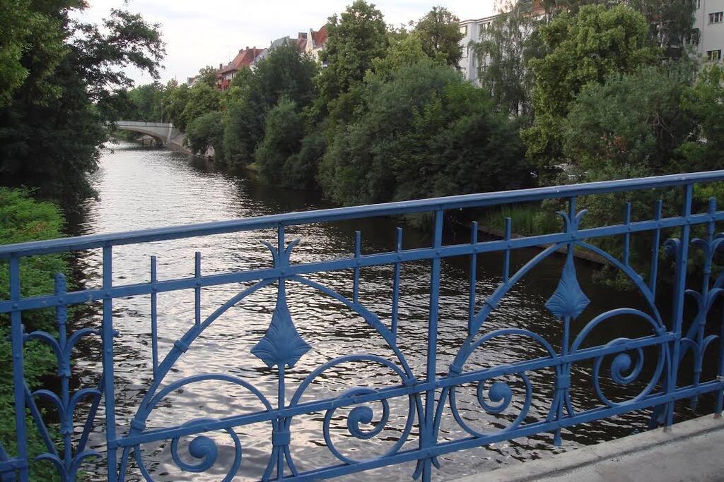 Landwehrkanal direkt vor der Tür