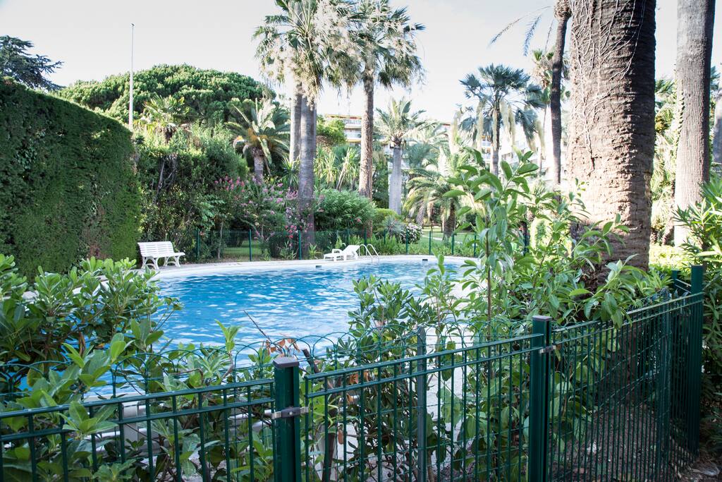 Piscine de la résidence