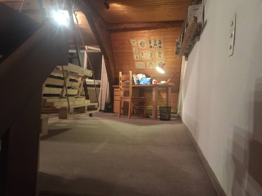 Livning room going up from the kitchen/dinning room