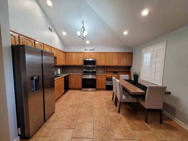 Lakeview Gem gallery image 4