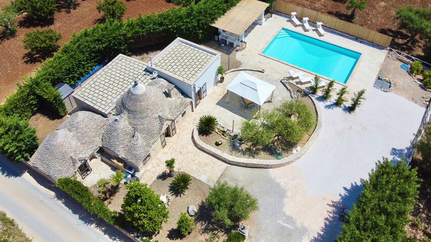 Trullo Noci piscina uso esclusivo gallery image 2