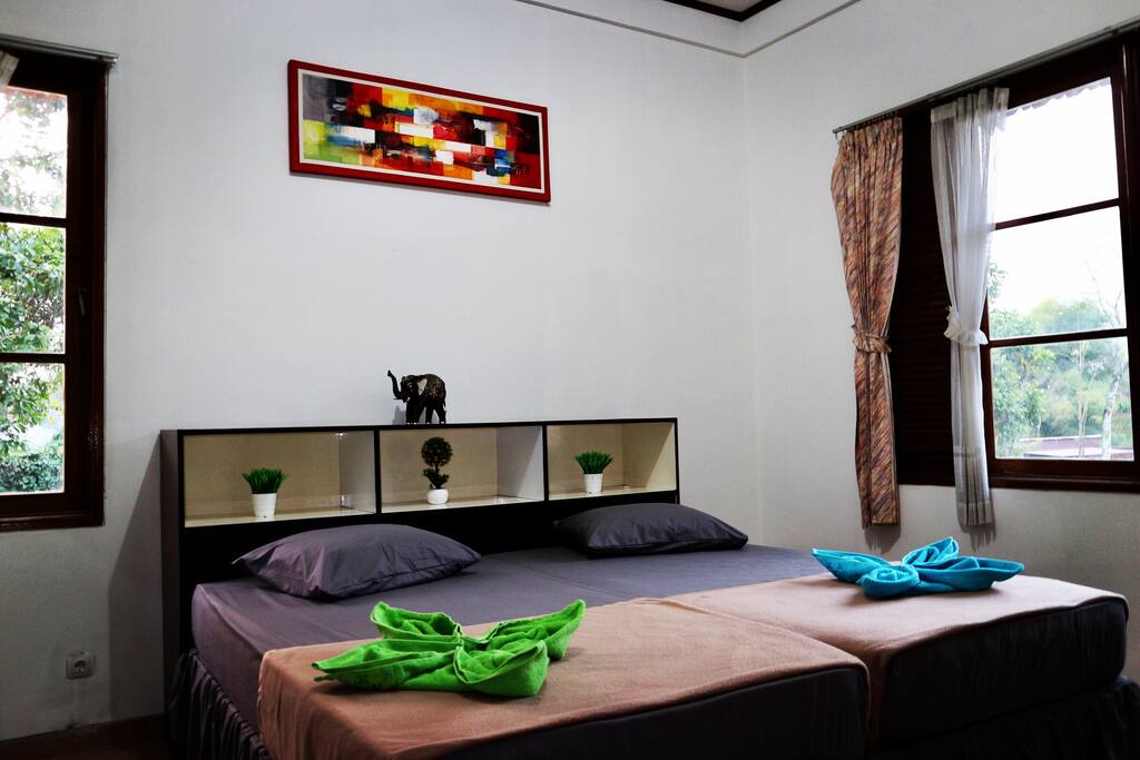 twin bed villa